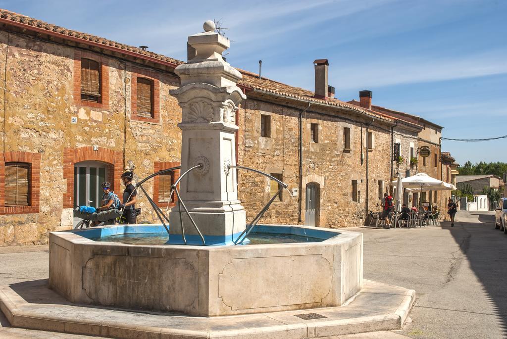 Hostal-Bar Restaurante "La Fuente" Rabé de las Calzadas 외부 사진